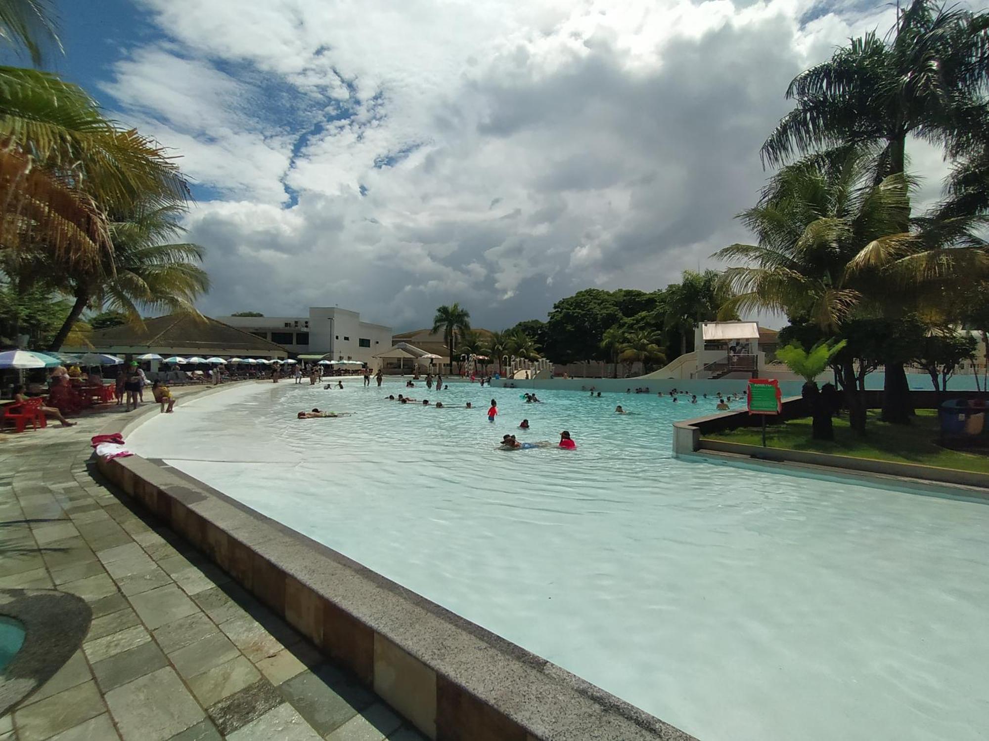 Lacqua Diroma, Mais Parque Acquatico Com Piscina De Ondas Caldas Novas Buitenkant foto