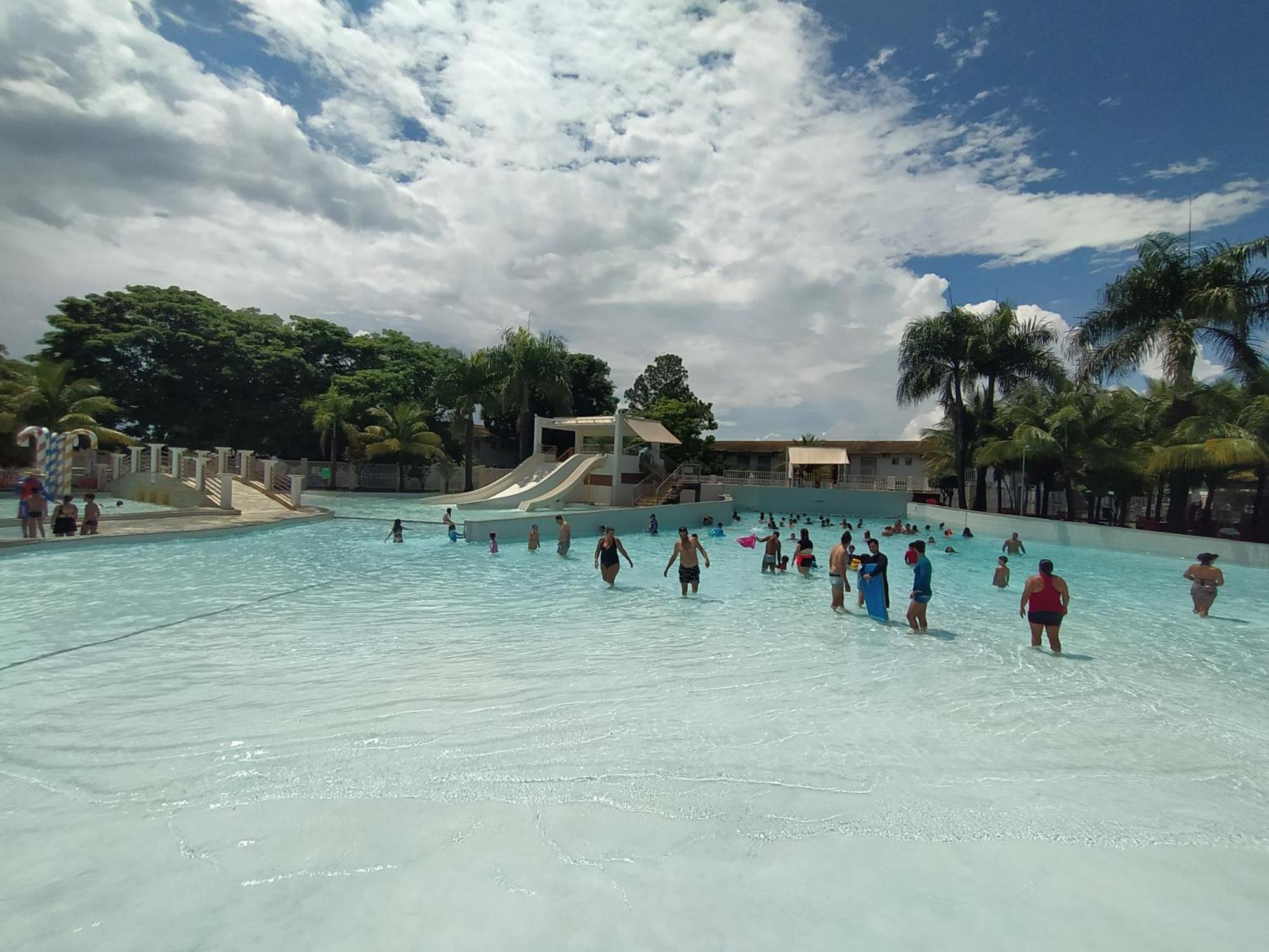 Lacqua Diroma, Mais Parque Acquatico Com Piscina De Ondas Caldas Novas Buitenkant foto
